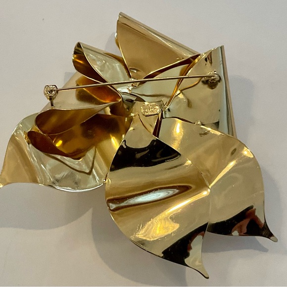 Dior Vintage Gold Tone Bow Brooch - Picture 6 of 11